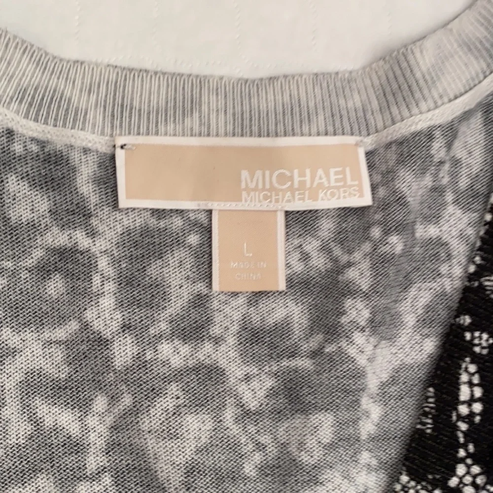 MICHAEL Michael Kors leopard print v-neck sweater